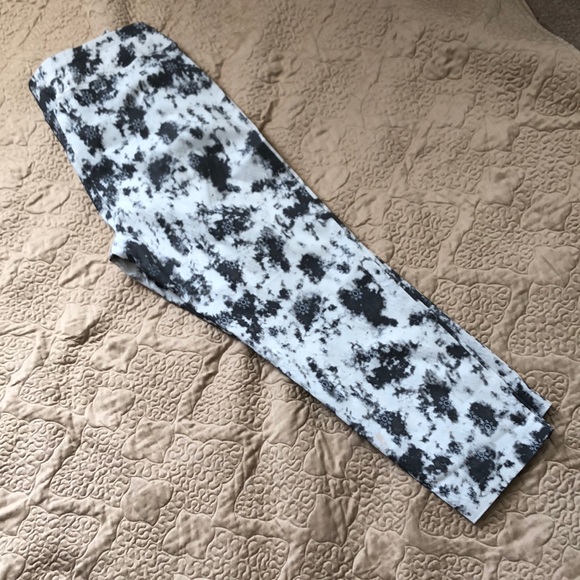 Fun print legging Jeans in size 16 - Picture 7 of 8